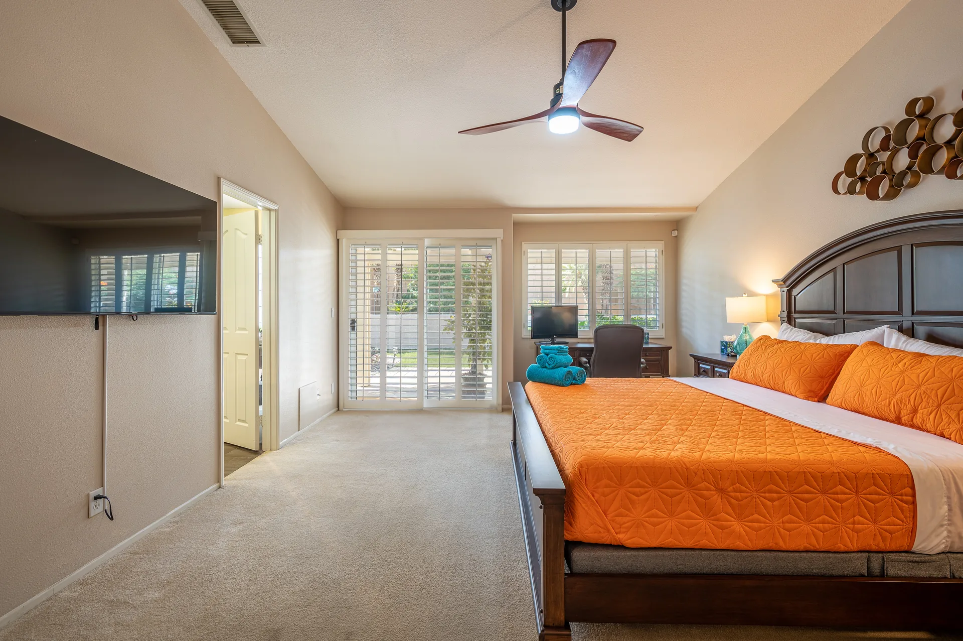 Coachella Chill · Bedrooms & Work photo 1
