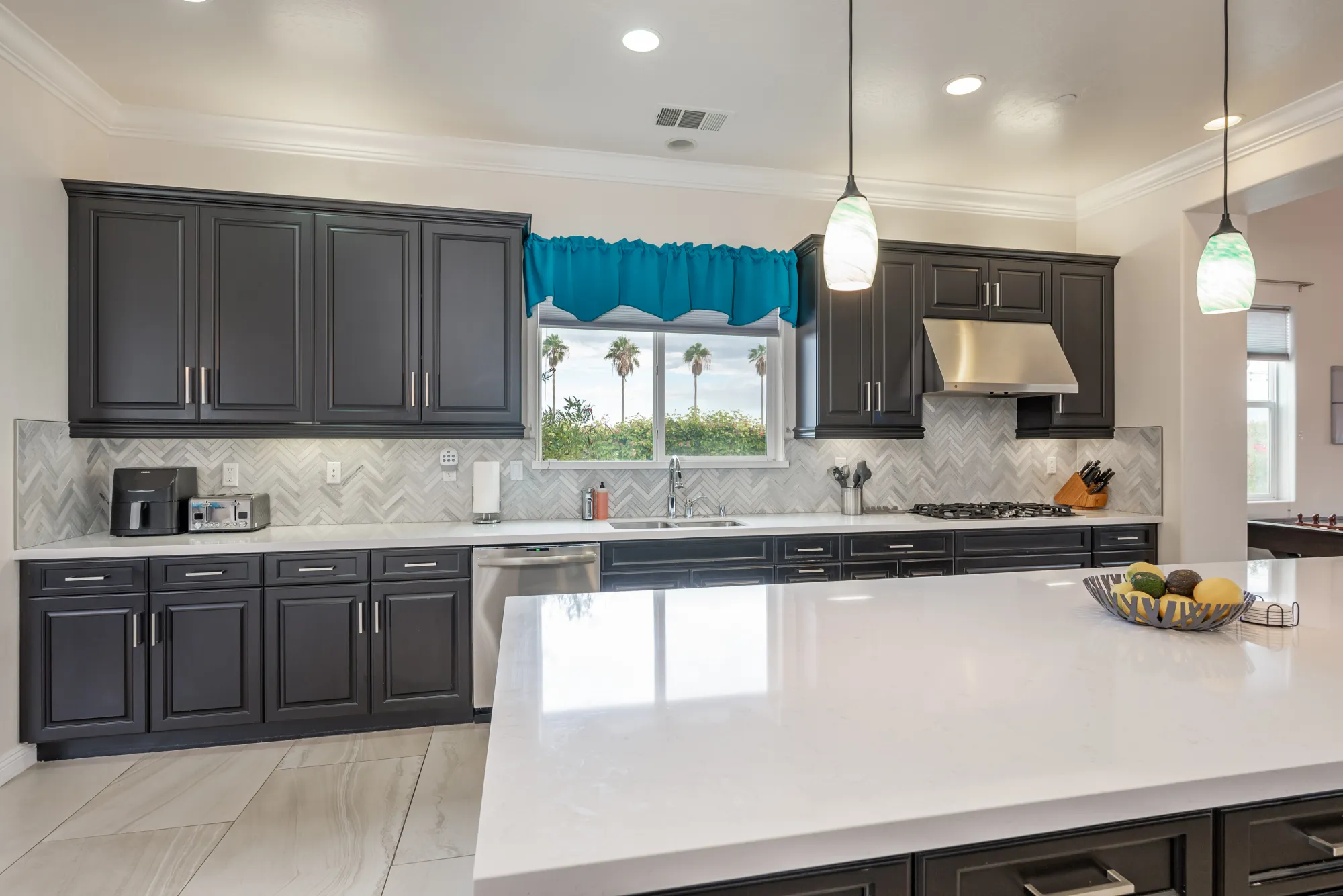 Coachella Dream · Kitchen & Dining photo 1